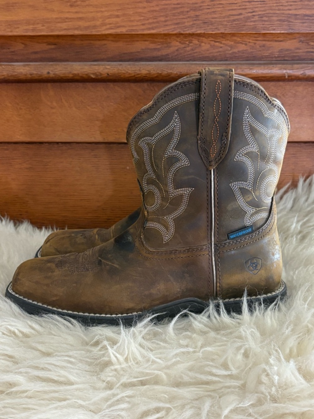 Ariat ‘Anthem Shortie II’ Waterproof Brown Leather Western Boots Like New - Picture 3 of 7